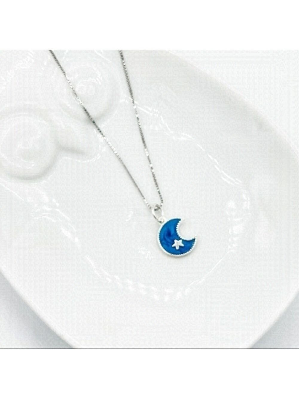 𝅺925 necklace with turquoise moon charm.